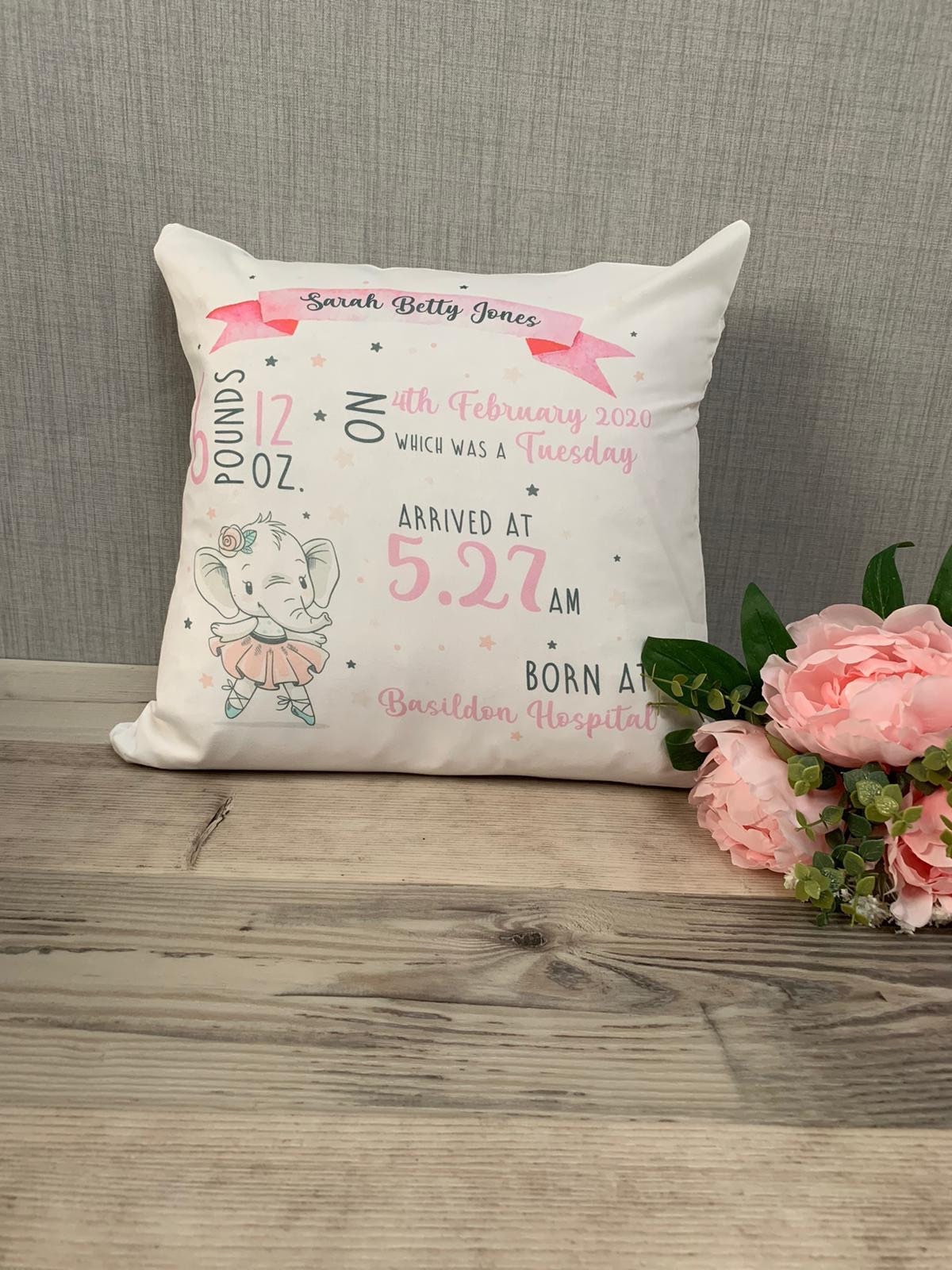 Cuscino nascita Gattina minou personalizzato con nome data peso altezza e orario del neonato