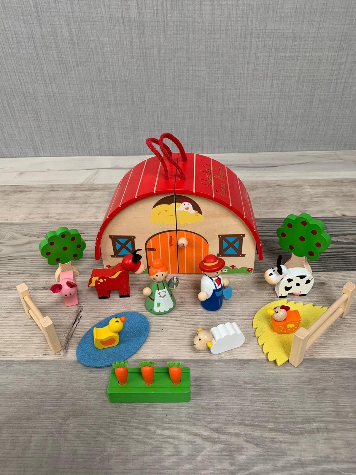 Farm playset best sale for toddlers