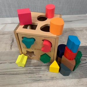 Personalised wooden shape sorter cube wooden toy learning toy motor skills development image 7
