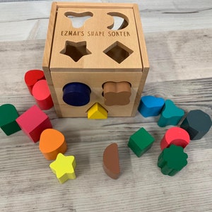 Personalised wooden shape sorter cube wooden toy learning toy motor skills development image 3