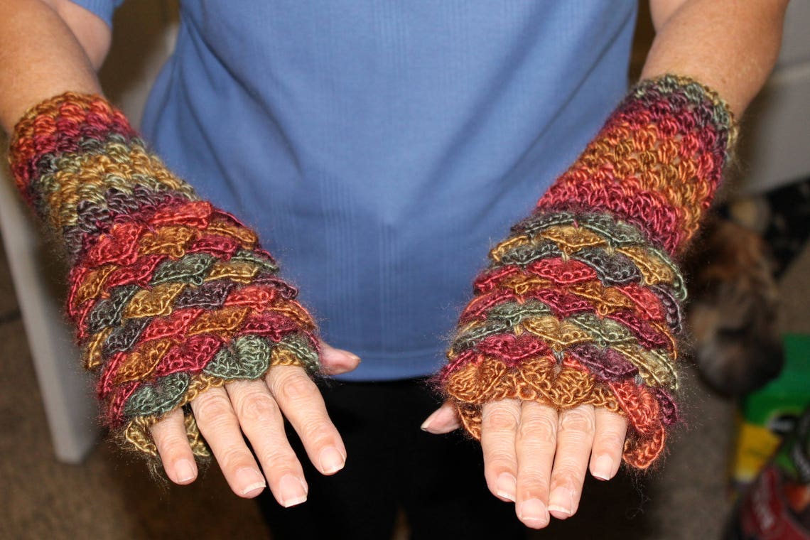 Crocheted Flat Palm Fingerless Dragon Scale Gloves Pattern Etsy