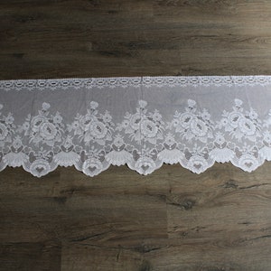 French curtains. Cafe curtain. Door curtain. Window curtain. Valance. French vintage. French country decor. Farmhouse decor. French linens.