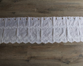 Tende francesi. Tenda da caffè. Tenda per porta. Tenda per finestra. Mantovana. Stile vintage francese. Arredamento country francese. Arredamento rustico. Biancheria francese.