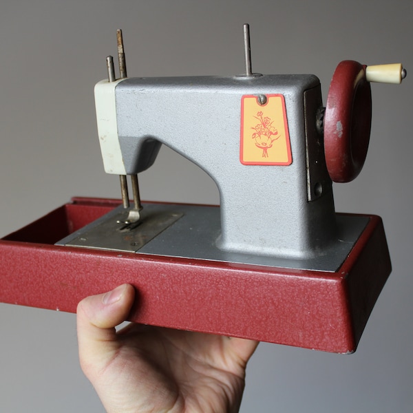 Vintage Russian Soviet Children Toy mini Sewing Machine, Toy Sewing Machine, Vintage Child's Toy, Sewing Machine, Retro Metal Sewing Machine