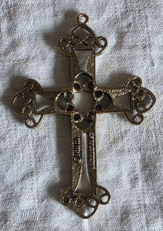 Sarah Coventry Victorian style large cross Limite… - image 2