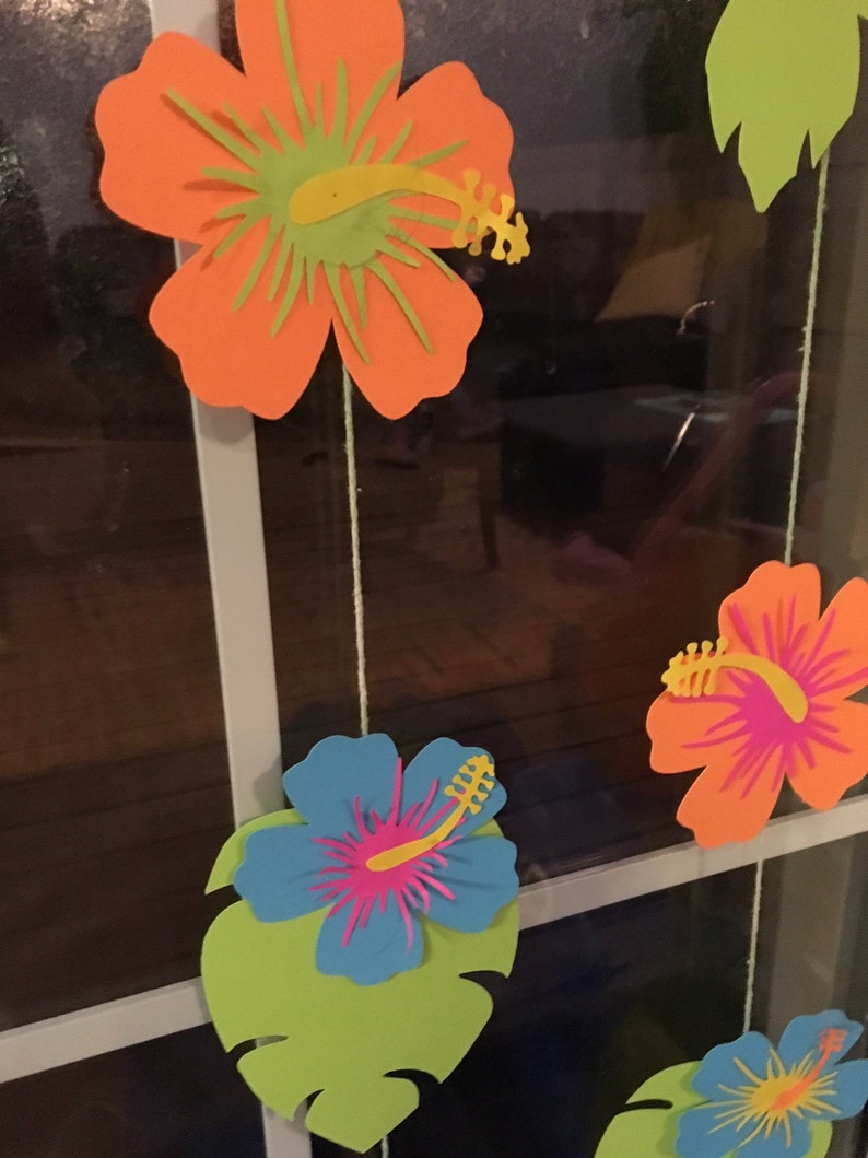 Free Free 255 Flower Garland Svg SVG PNG EPS DXF File
