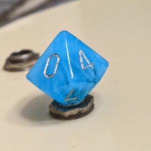 d10 Knob PROTEAN THREAT GLOW Blue