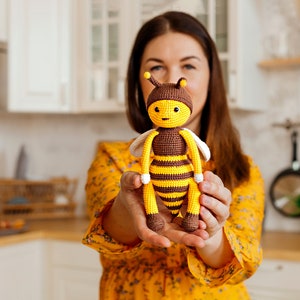 Crochet bee pattern. Amigurumi bee. Funny mini crochet bee image 2