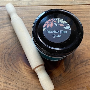 Mountain Dough w/ Wooden Rolling Pin, Buttery-Soft Play Dough Made from Organic Ingredients, 6 Color Choices of Single Jars w/ Rolling Pin