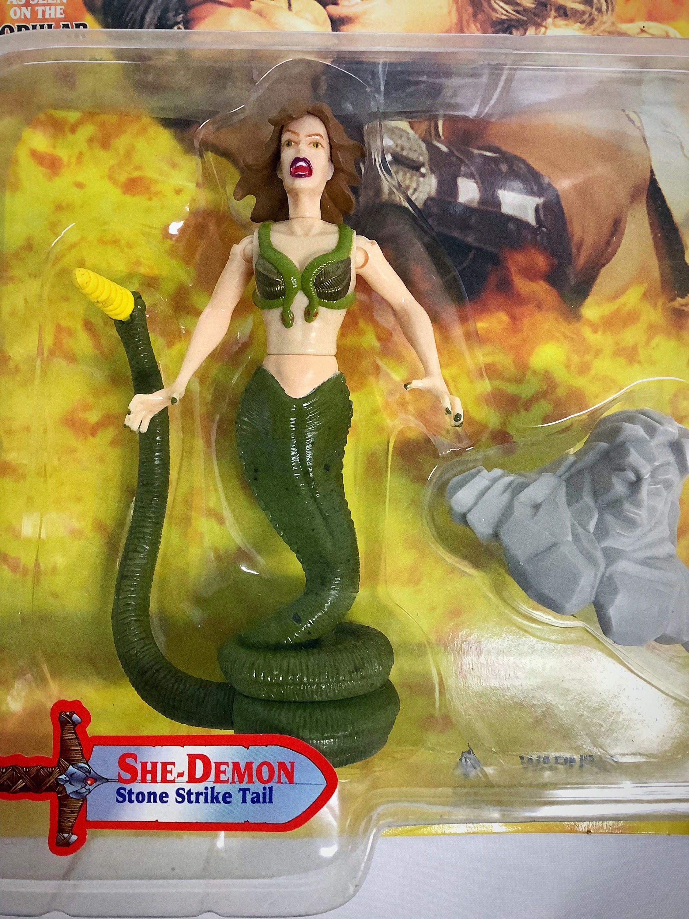 1996 Hercules the Legendary Journey's She-demon Action Figure