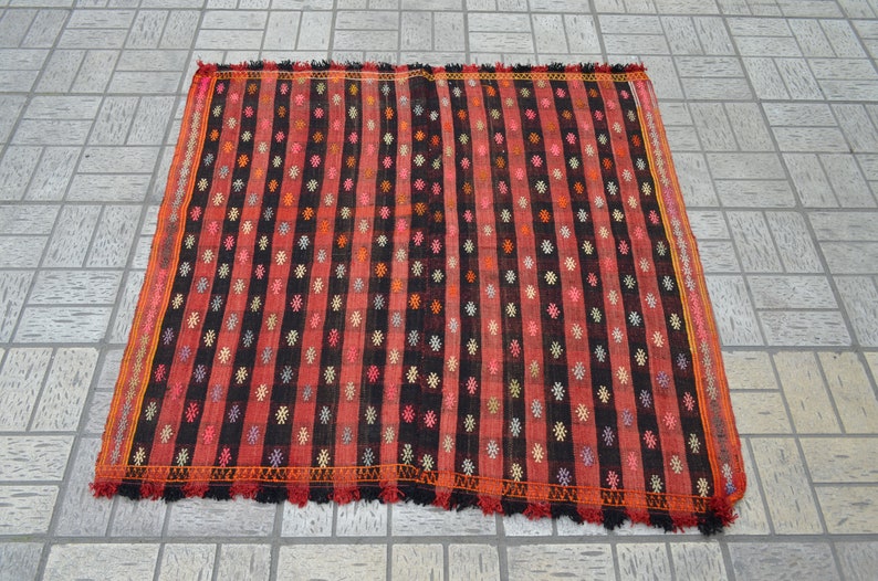 Handmade tribal kilims Square kilim rug Vintage kilim rug Turkish kilim rug 4.1 x 4.2 feet. Free shipping Vintage kilims