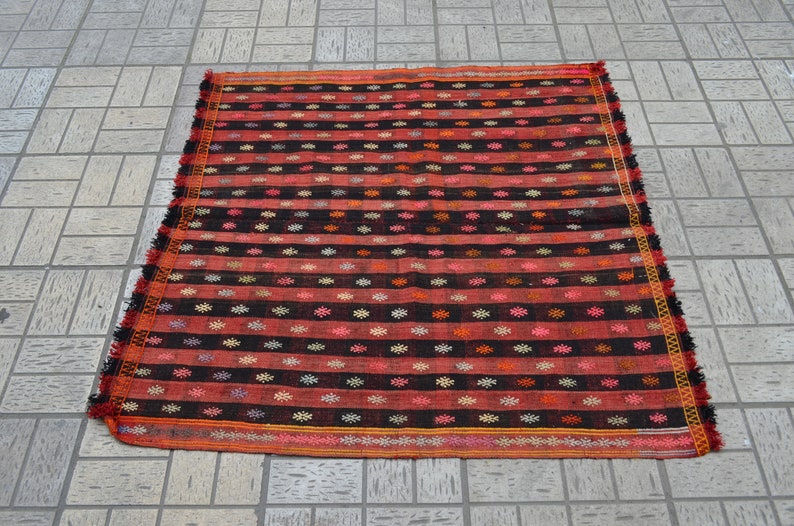 Handmade tribal kilims Square kilim rug Vintage kilim rug Turkish kilim rug 4.1 x 4.2 feet. Free shipping Vintage kilims