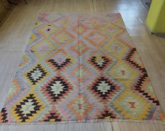 Vintage Turkish Kilim Rug: Pastel Colors, Handwoven Wool (7.5 x 5.1 ft)