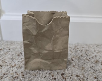 Escultura de cerámica vintage de Hawaii Ceramic Studio "Bolsa de papel", trampantojo de los años 70