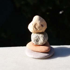 Dollhouse Miniature Zen Beach Stones Mini Zen Garden Mediterranean Sea Zen Cairn,Fairy Garden Mini Japanese Garden Ornaments 1/12 Scale