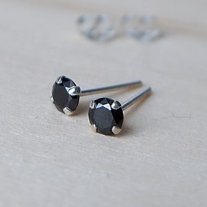 4mm Black CZ Stud earrings - 925 Sterling Silver - Cubic Zirconia Stud earrings - simple stud earrings - Cartilage Earrings - Delicate Studs
