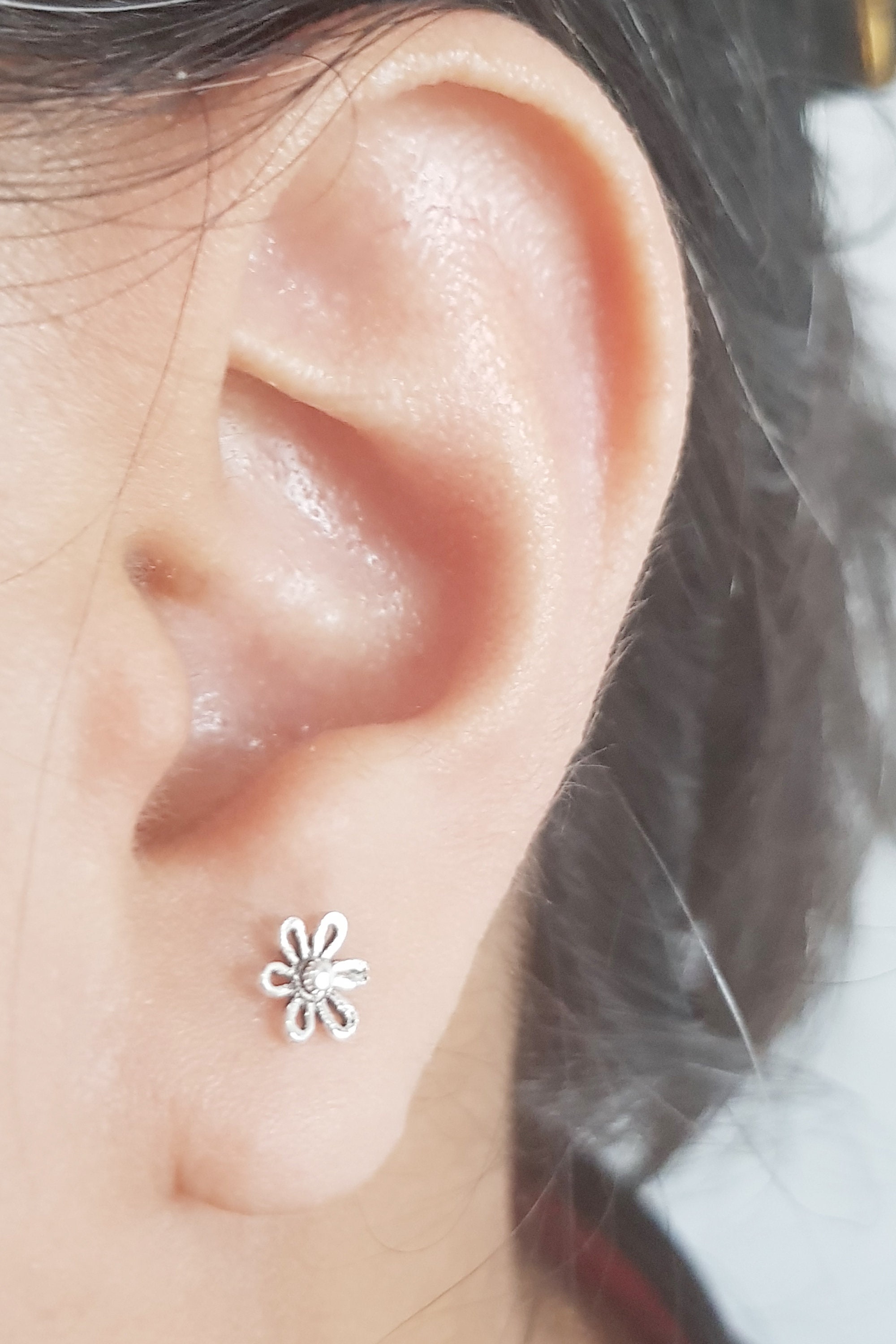 【STONEHENgE】POSY〜Silver Cubic Flower Earrings X0015 StoneHenge Silver Earrings SC1563 Silver 925 Cubic Zirconia