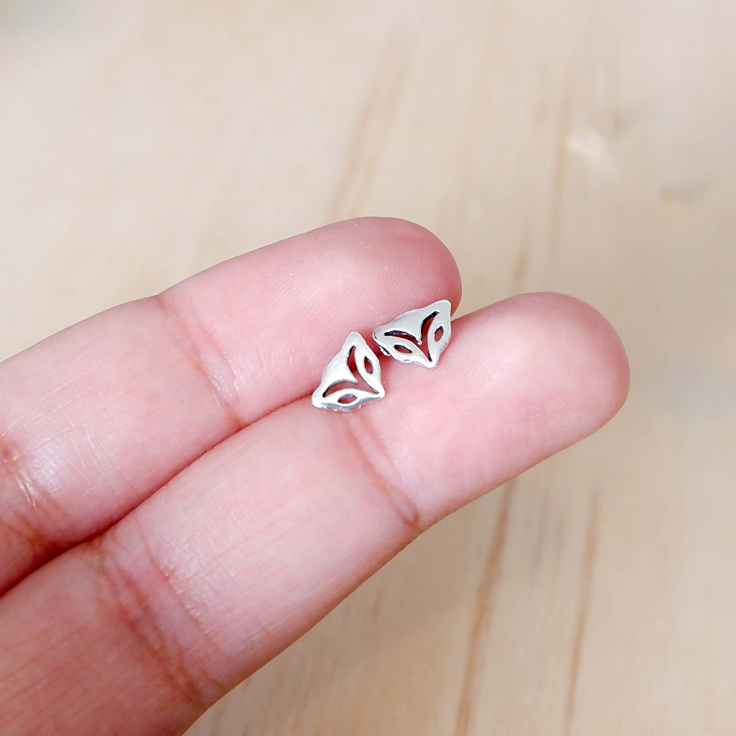 925 Sterling Silver Tiny Fox Head Stud Earrings Cartilage