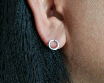 7mm Open Circle Sterling Silver Stud Earrings - Minimal Earrings - Round Earrings - Circle Stud Earrings - Geometric Modern Earrings - Studs