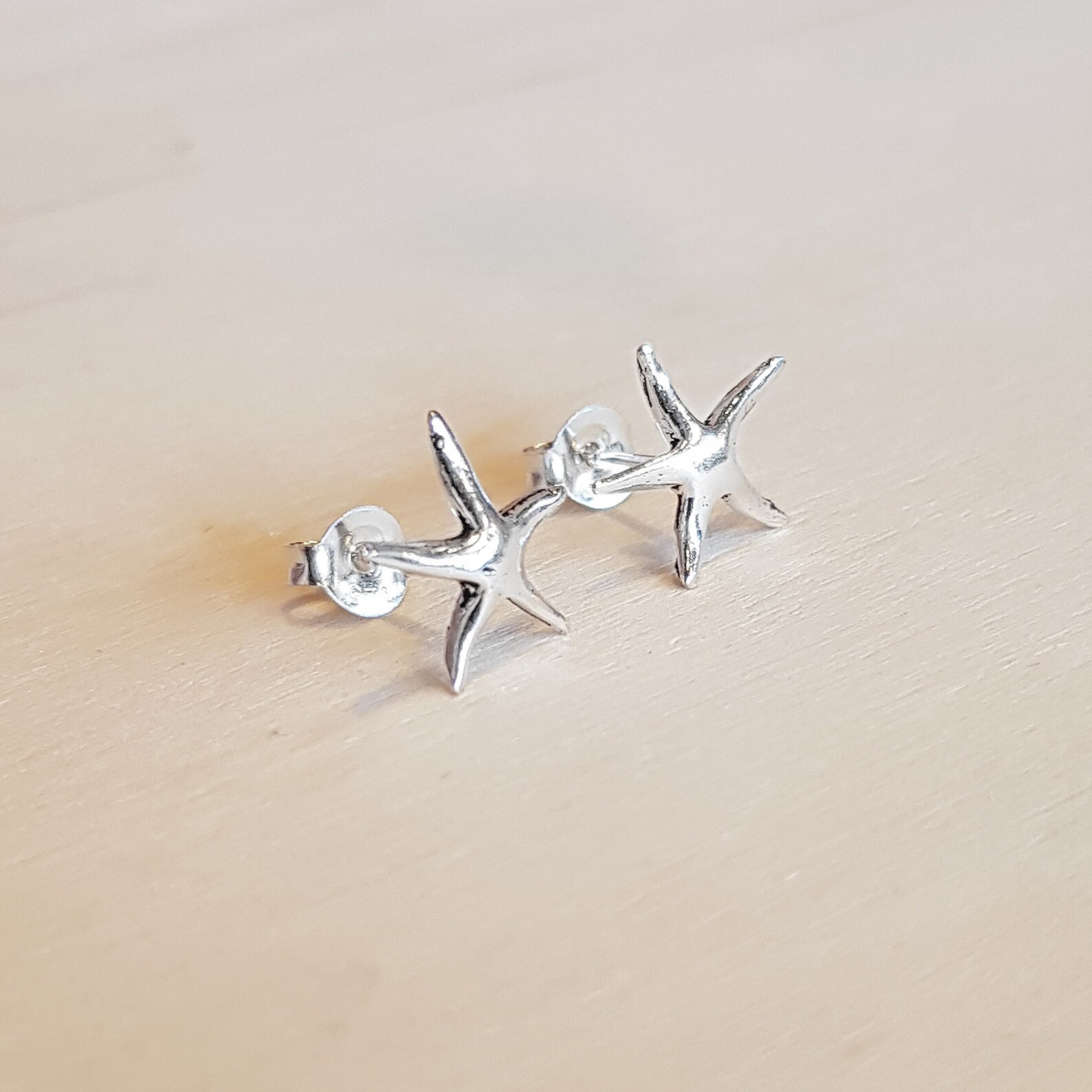 Orecchini A Farfallina In Argento 925 Con Ciondolo Stella Marina, Regalo In Scatola Con Spedizione Gratis