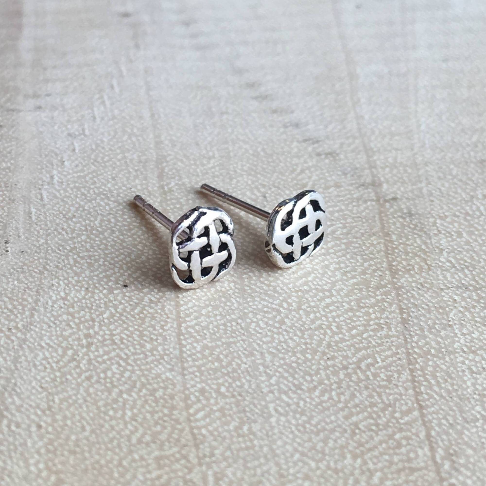 9ct Yellow Gold Celtic Knot Stud Earrings - 7mm X 7mm Solid 375 Gold
