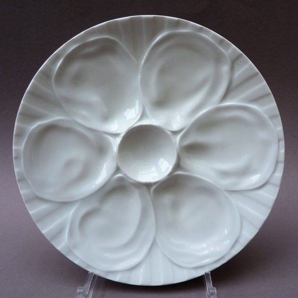 Assiette à huîtres en porcelaine blanche Pillivuyt France