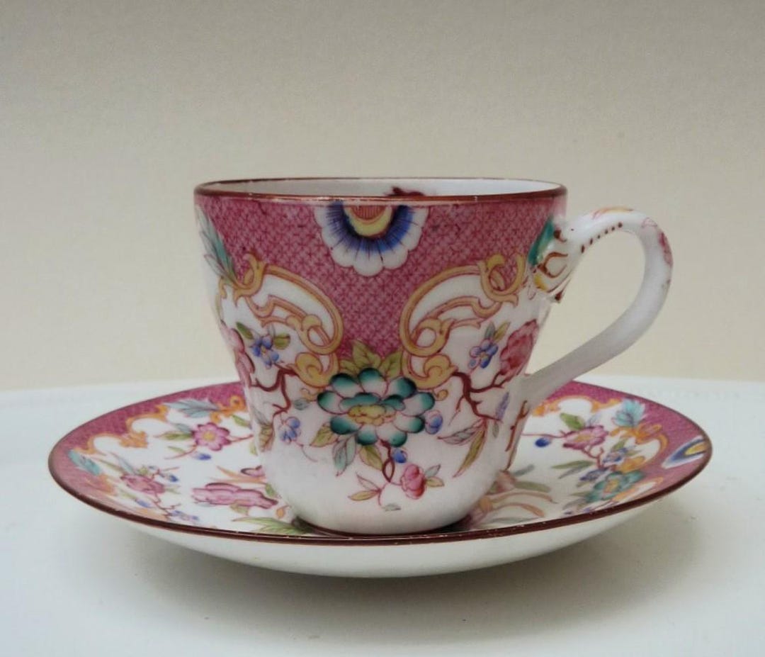 Tasse et soucoupes Sarreguemines décor Minton XIXe siècle - Arts de la table
