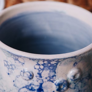 Beurrier bleu français, couvert beurrier, pot de beurre en poterie fait main, cadeau de cuisine pour un ami, cadeau de maman, meilleure idée cadeau de pendaison de crémaillère image 5