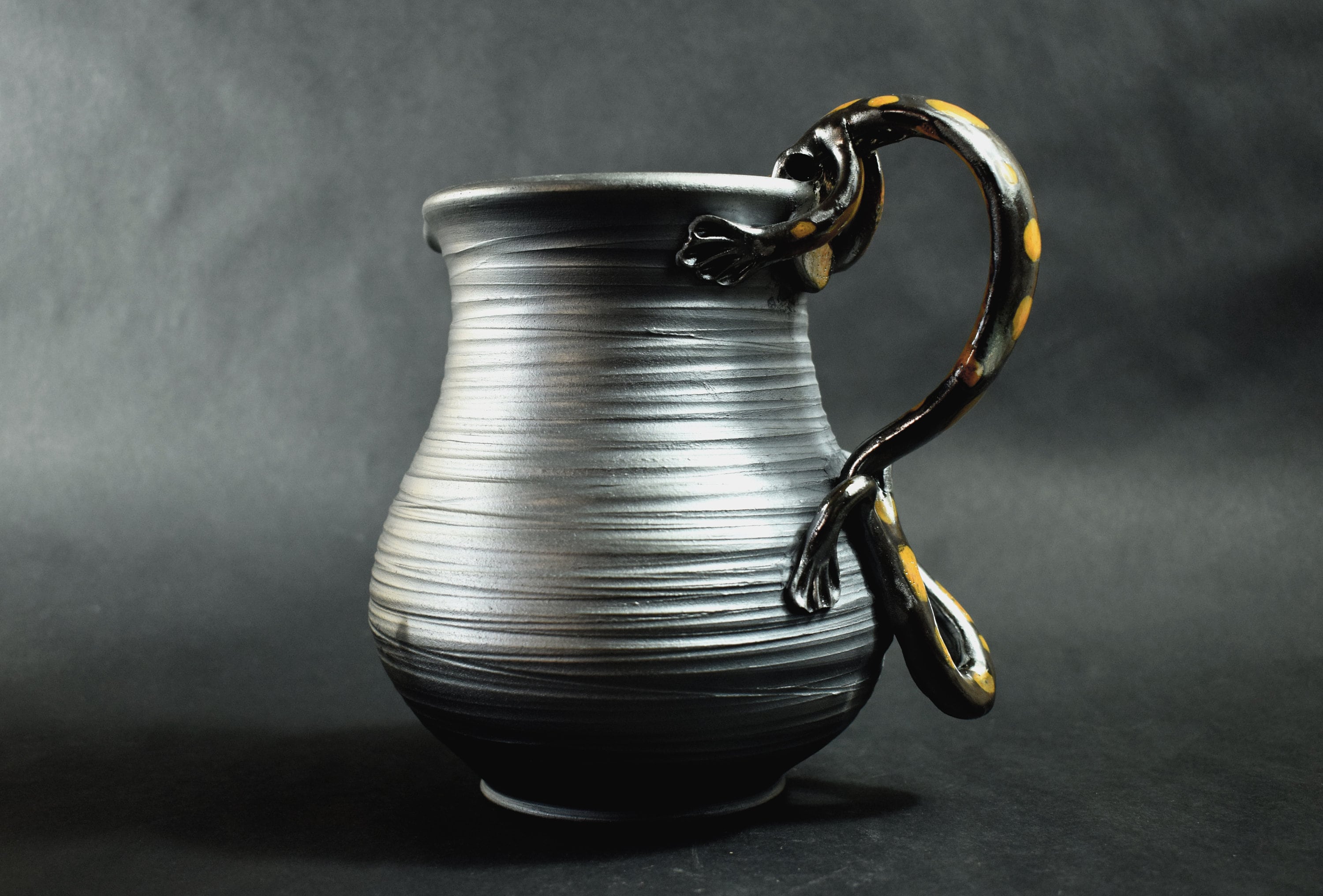 陶器製サラマンダーピッチャー、陶器製ワインピッチャー、トカゲ