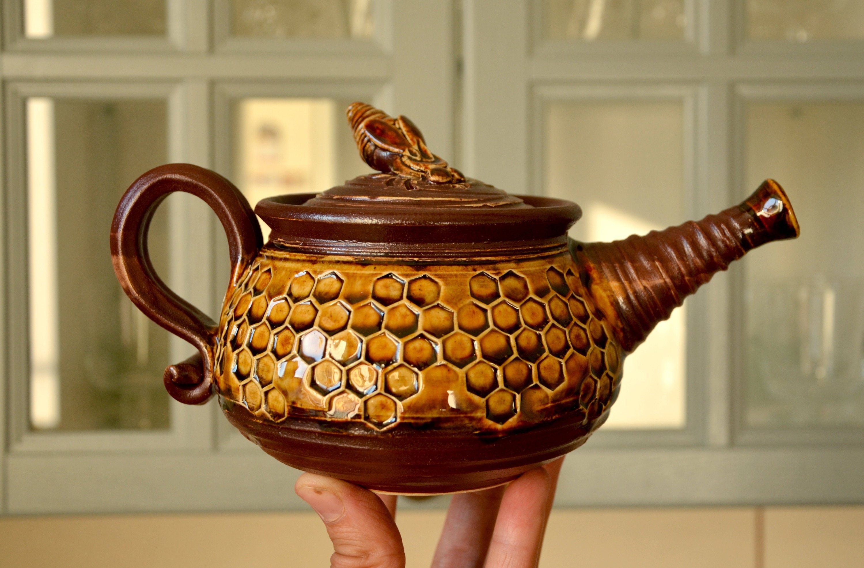 陶器ティーポット、手作りハニカム装飾、陶芸、ビーキッチン - Etsy 日本