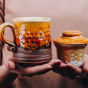 Handmade Pottery Tea Brewing Mug With Sieve, Mug With Honeycomb, Pottery Bee Mug, Tea - Honey Bee, Glazed Coffee Cup With Filter, Best Gift