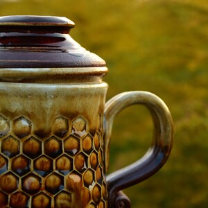Handmade Pottery Coffee Mug, Honeycomb Pottery Cup, Honey Pottery, Honey Decor Pottery Mug, Best Friend Birthday Gift, Mom Gift, Coffee Mug image 10