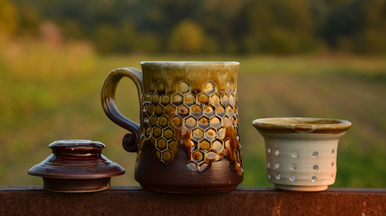 Handmade Pottery Coffee Mug, Honeycomb Pottery Cup, Honey Pottery, Honey Decor Pottery Mug, Best Friend Birthday Gift, Mom Gift, Coffee Mug image 2