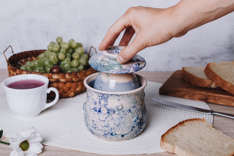 Beurrier bleu français, couvert beurrier, pot de beurre en poterie fait main, cadeau de cuisine pour un ami, cadeau de maman, meilleure idée cadeau de pendaison de crémaillère image 4