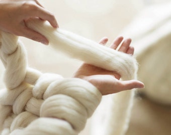 3 kg (6.6 lbs) natural white merino wool yarn, DIY