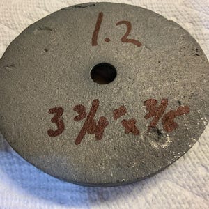 Gewicht des Lampenfußes: groß, dick, 1 Pfund 2 Unzen (ca. 459 g), 3 3/4 Zoll (ca. 9,5 cm).