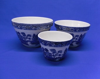 Blue Willow Pudding Bowls or Pudding Basins from Early 1900's, English Blue and White Ceramic Bowls