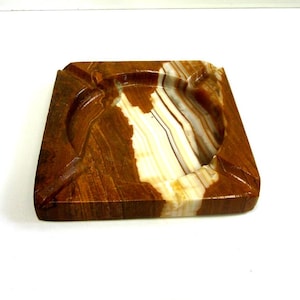 1970&#39;s Carved Onyx Ashtray in Browns & Creams, Large Vintage Marble Ashtray