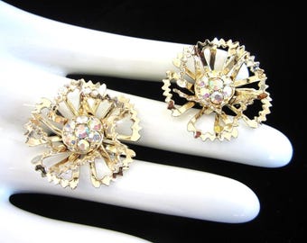 Pendientes vintage de flores con diamantes de imitación de Sarah Coventry, con clip, años 60