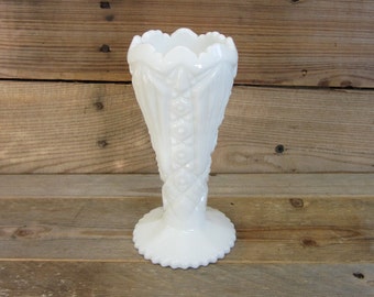 White Imperial Glass Milk Glass Bud Vase, Vintage Milk Glass