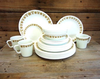 Vintage Corelle 24-piece Dinnerware Set * 