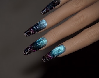 Galaxy Blue Pink Dazzling Magnetic Cat Eye Effect Customized Press on Nails