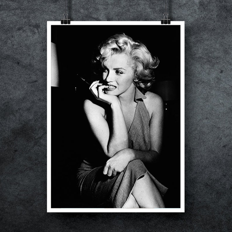 Marilyn Monroe Print, Black and White Photograph, Large Poster, Vintage Pin Up, 1950s, Holywood Icon, JFK, Monroe Canvas 