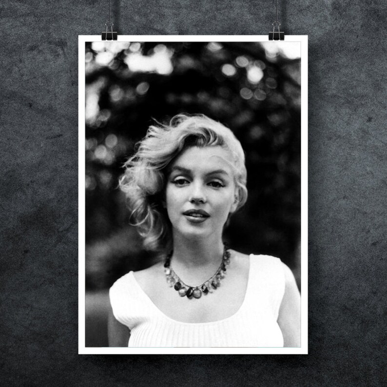 Marilyn Monroe Print, Black and White Photograph, Large Poster, Vintage Pin Up, 1950s, Holywood Star, JFK, Monroe Canvas 