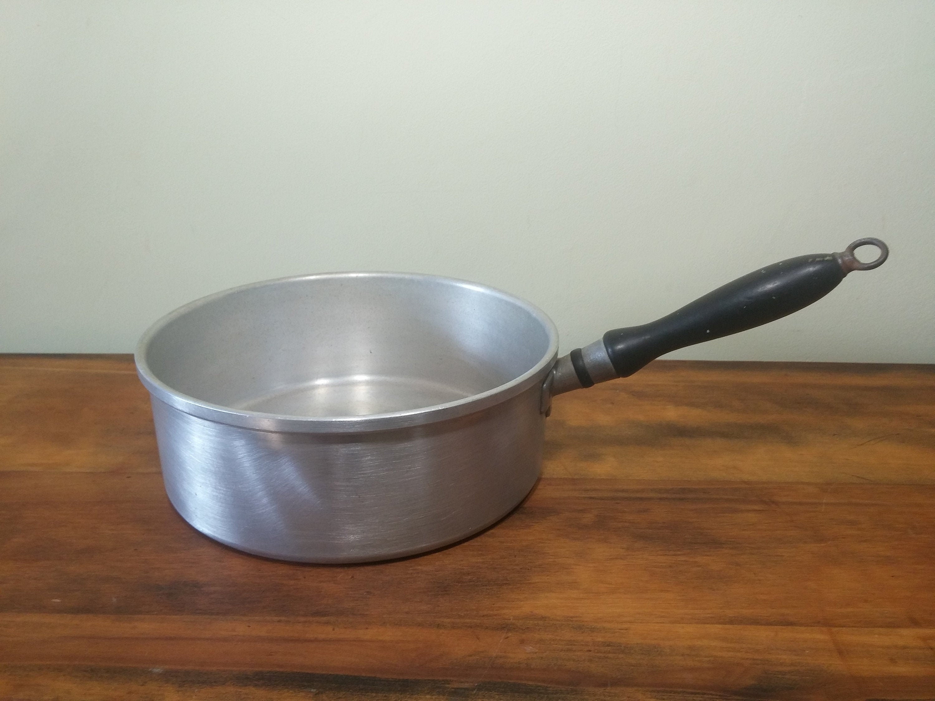 Wearever Aluminum 22531/2, Straight Sided Saute Pan/pot, Vintage Cookware,  MCM Kitchen, 50s 60s, Rustic Decor, Farmhouse, Hard to Find 
