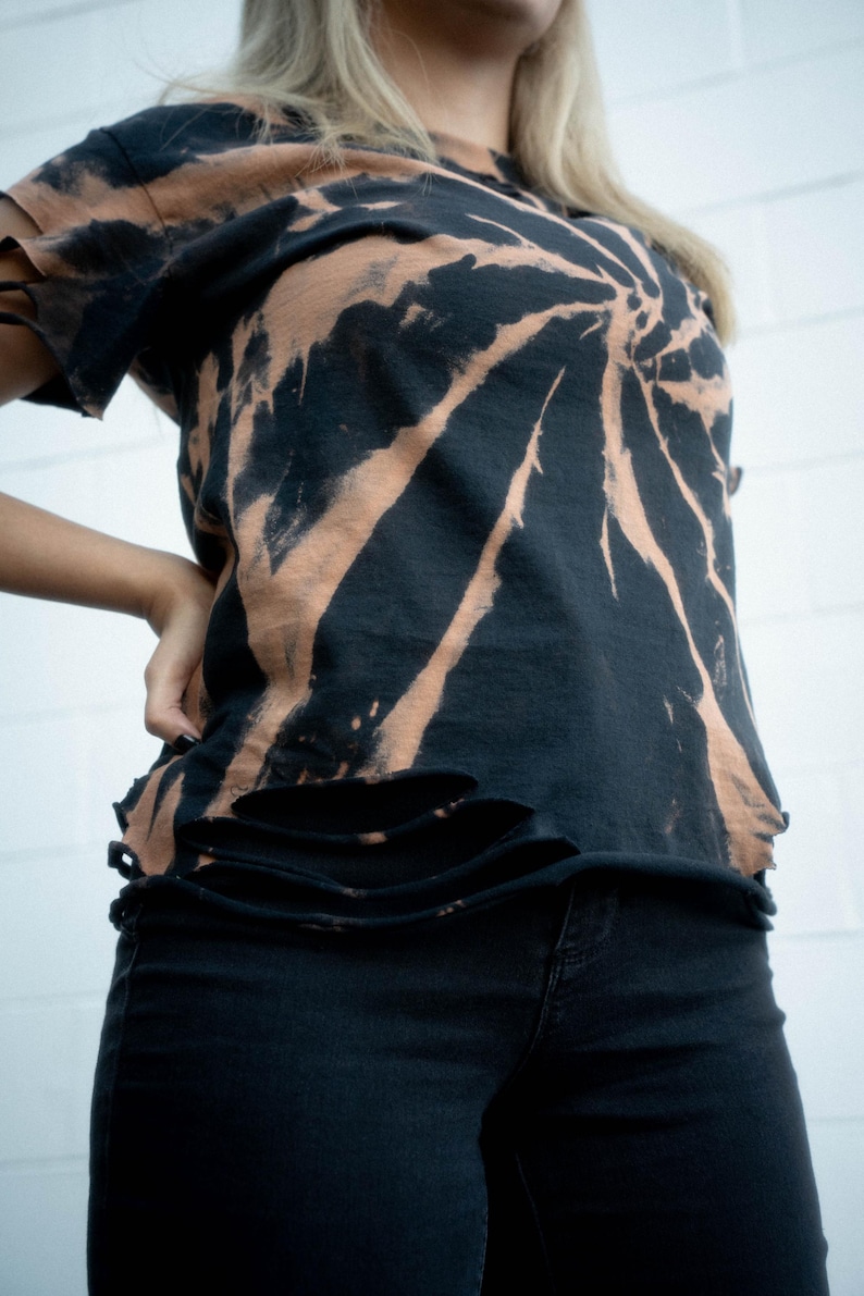 Custom Shirts - Punk Tees - Bleached - Distressed Top - Post Apocalyptic Clothing - Dystopian Style Bild 7