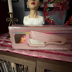 Vintage Salon Style Crimping Iron NOS Trying a Vintage 1985 Hair Crimper from eBay! | TikTok main image 2