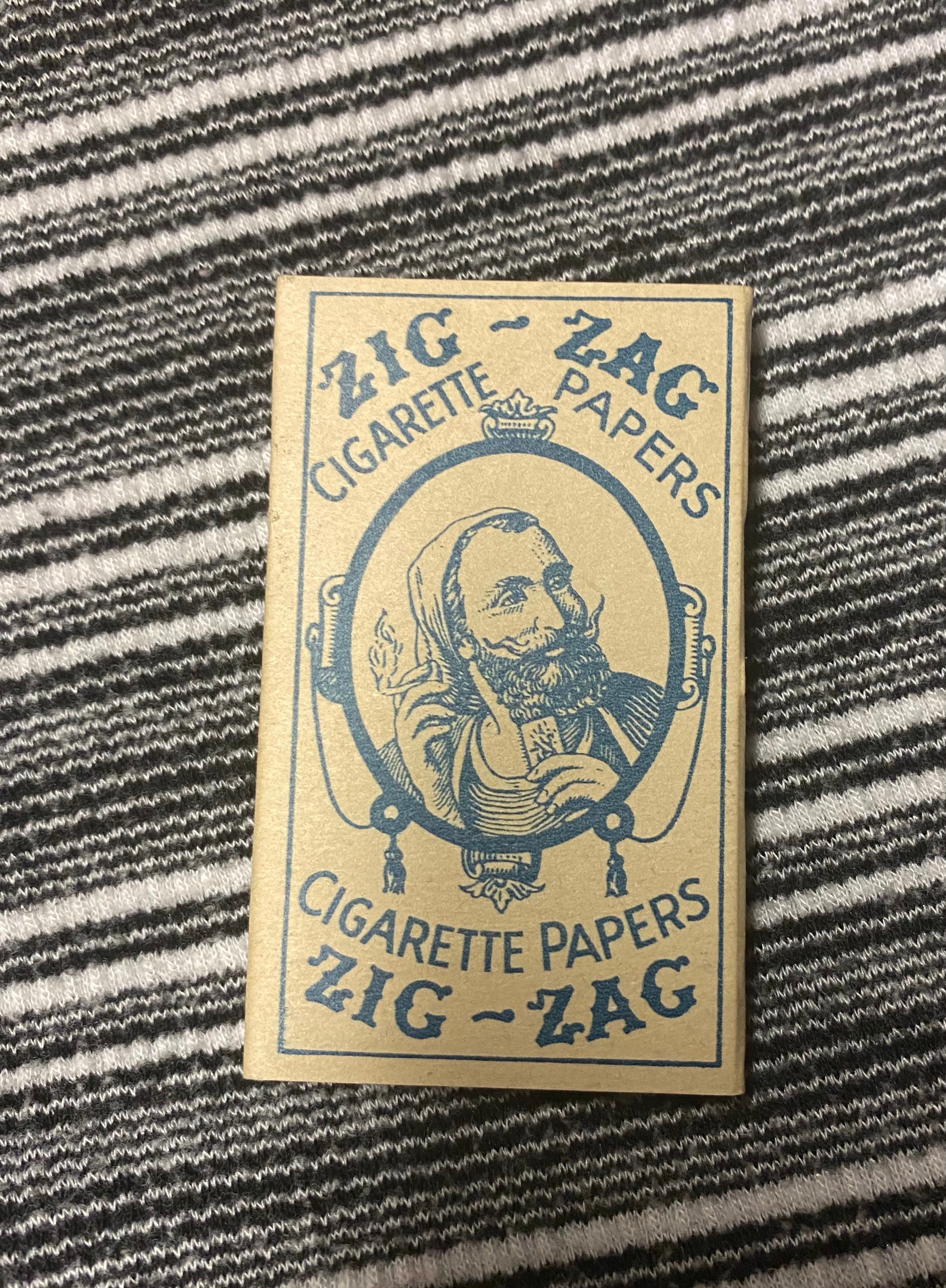 Rare Vintage 1940s Zig Zag Rolling Papers Pack of 100 Brand New Unused WWII  Collectible 