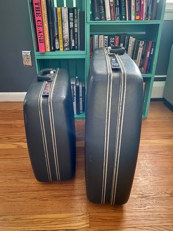 Vintage 1970’s Sears Courier Hard Shell Suitcase … - image 4