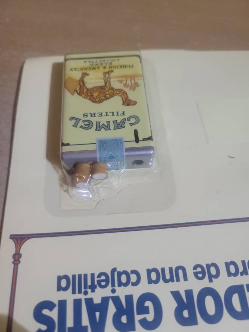 Camel Filters Cigarettes Pack Lighter in Original Blister Card Gratis